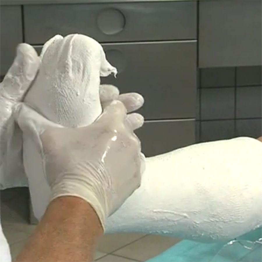 Изображение ПОВЯЗКА ИЗ ЦЕЛЛОНЫ НА ГОЛЕНЬ