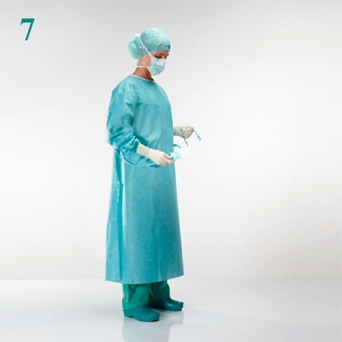 Изображение ХАЛАТ ХИРУРГИЧЕСКИЙ - КАК ПРАВИЛЬНО НАДЕТЬ